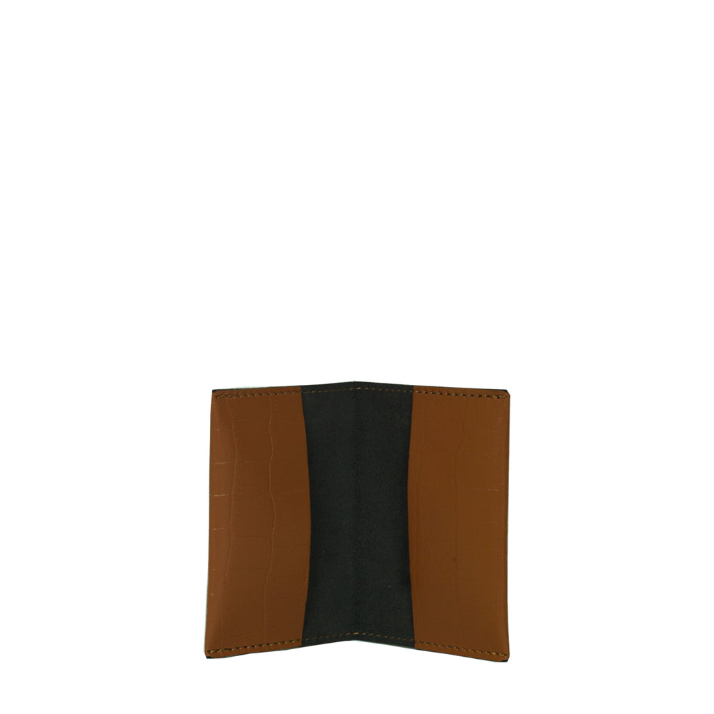 Porte-carte en cuir vegan marron type croco, fabriqué en France, maroquinerie vegan et éthique camille